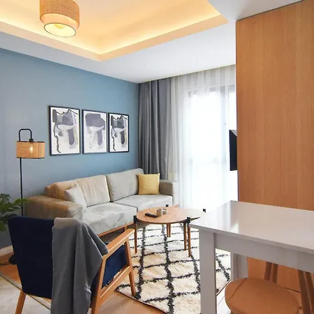 Brand New With 2 Beds & Office 伊斯坦布尔