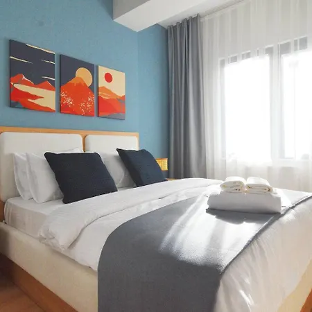 Brand New With 2 Beds & Office Apartment