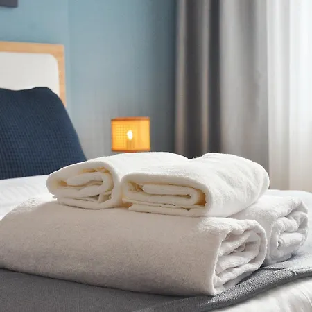 Brand New With 2 Beds & Office * Istanbul